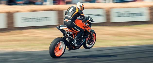 jeremy mcwilliams Goodwood ktm superduke 1290